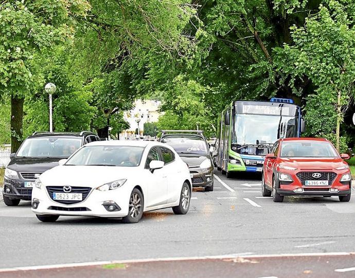 Paseo de los Fueros, donde el Consistorio propone crear paradas de bus.