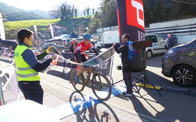 La prueba incluye modalidades de BTT y carrera.