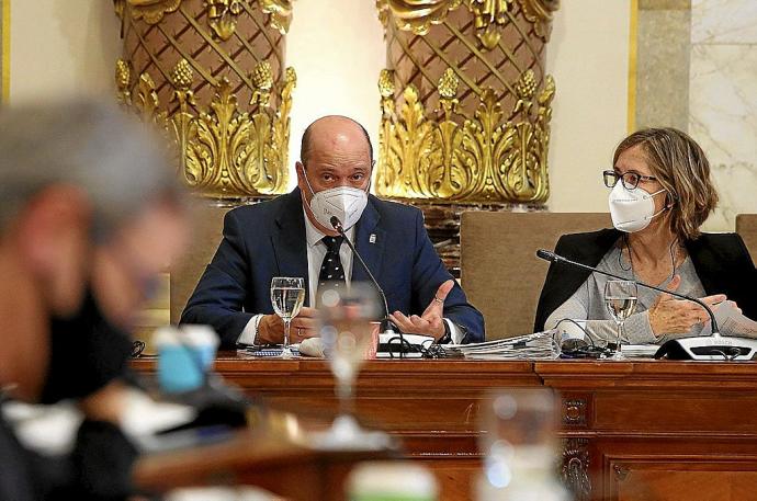 El concejal de Hacienda, Jaime Domínguez-Macaya, en una intervención, ayer en el Pleno.