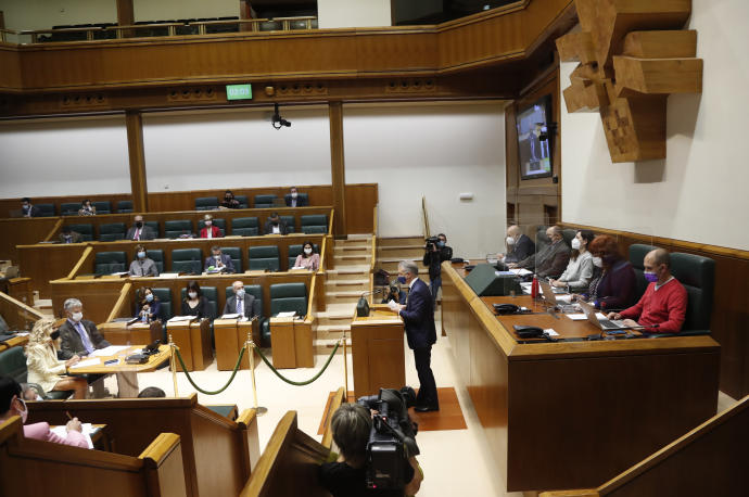 El lehendakari Iñigo Urkullu en el Parlamento vasco este viernes