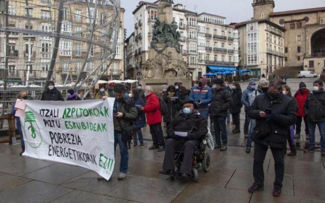 Protesta contra la pobreza energética en Gasteiz.
