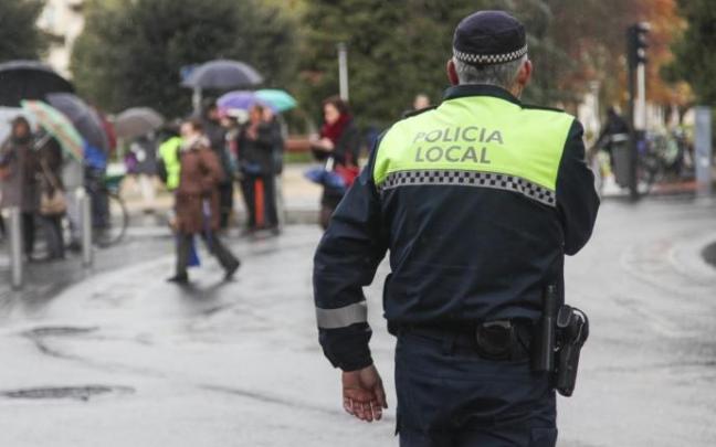 Agente de la Policía Local de Vitoria Agente de la Policía Local de Vitoria