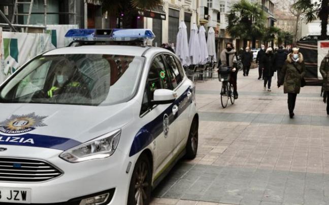 Un coche de la Policía Local de Vitoria
