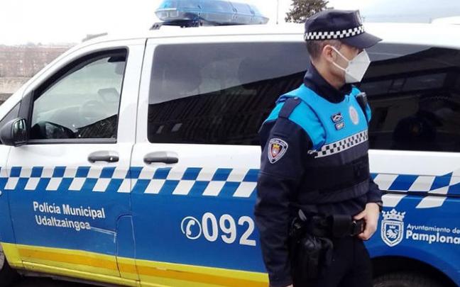 Incidentes en dos partidos de fútbol en Pamplona, uno con lanzamiento de botellas