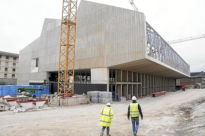 Polideportivo de Altza, en plena construcción.