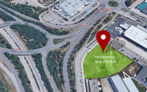 Zona donde se ubicará el nuevo pabellón polideportivo de Buztintxuri.