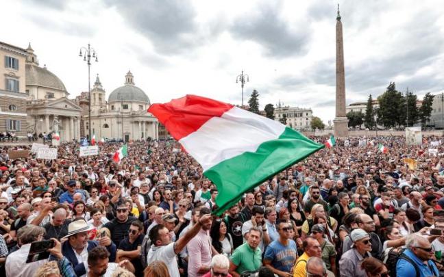 Momento de la concentración en la Plaza del Popolo de Roma Momento de la concentración en la Plaza del Popolo de Roma