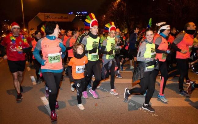 Corredoras durante la San Silvestre de Pamplona de 2019, la última que se celebró.