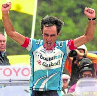 Roberto Laiseka se impone en Abantos en 1999, primera victoria en la Vuelta para el Euskaltel-Euskadi.