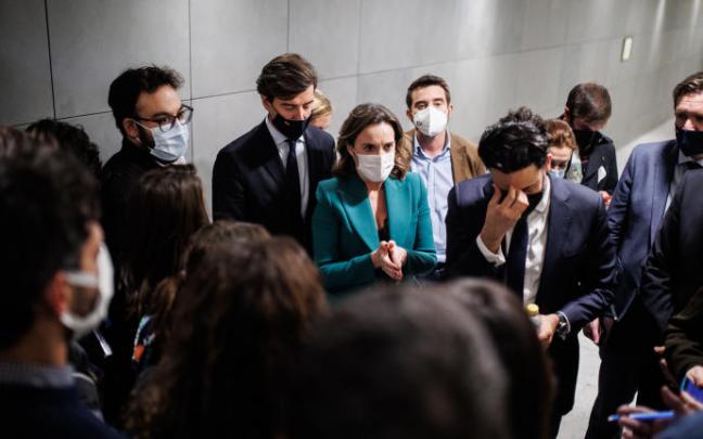 Dirigentes del PP tras el error en el voto del diputado del PP que ha permitido convalidar la reforma laboral