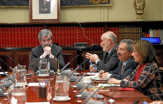El presidente del CGPJ, Carlos Lesmes, en un Pleno del órgano. Foto: Efe