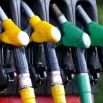 Consulta dónde están las gasolineras más baratas.