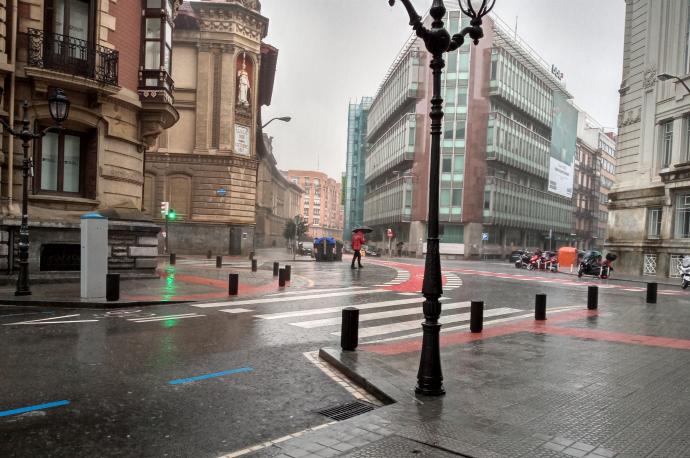 Imagen de Bilbao bajo una intensa lluvia