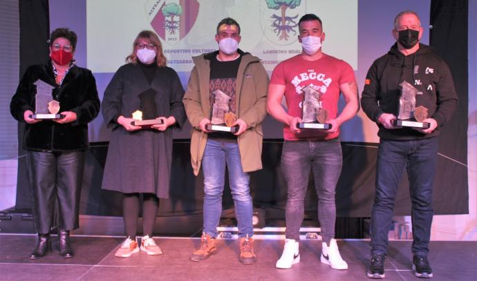 Foto de familia de todos los galardonados en la gala celebrada el sábado.