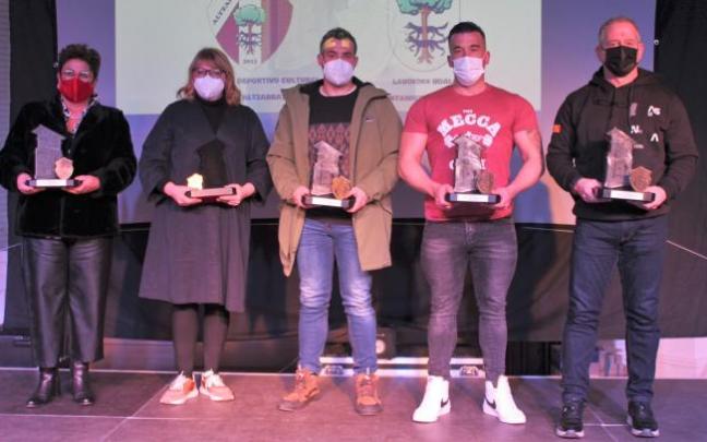 Foto de familia de todos los galardonados en la gala celebrada el sábado.