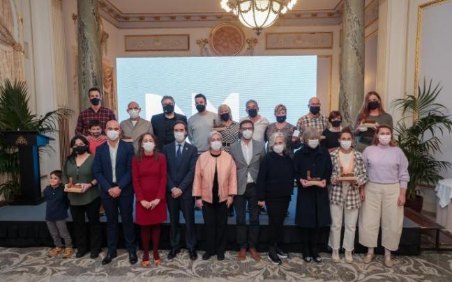 Donostia premia a nueve comercios que comparten tradición y modernidad Donostia premia a nueve comercios que comparten tradición y modernidad