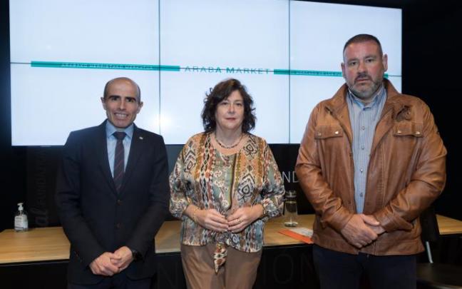 Presentación este lunes de los cheques '+8'.