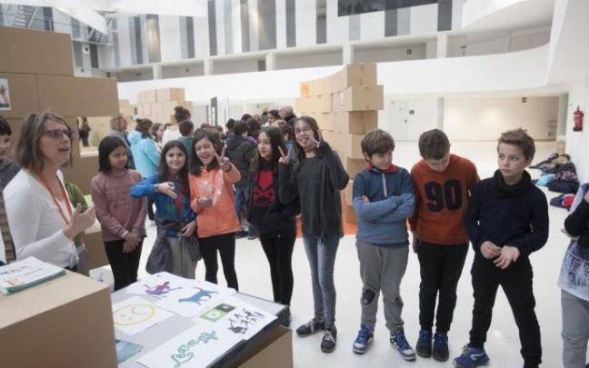 Presentación de un estudio elaborado por el Ayuntamiento de la ciudad sobre la situación y necesidades de la infancia y la adolescencia.