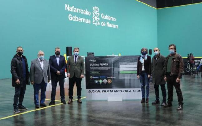Las autoridades, en la presentación del proyecto. Las autoridades, en la presentación del proyecto.