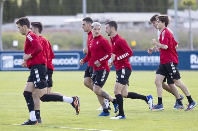 Lucas Torró, Nacho Vidal, Unai García, Chimy Ávila, Oier, Juan Pérez y Javi Martínez, durante un entrenamiento de la temporada pasada.