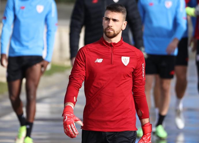 Unai Simón, fijo en la portería del Athletic, antes de un entrenamiento en Lezama.