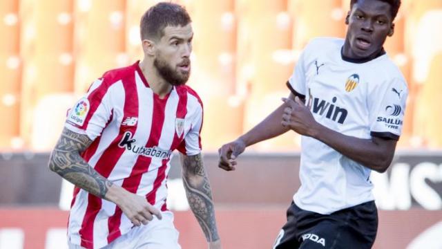 Iñigo Martínez en un partido previo ante el Valencia. Iñigo Martínez en un partido previo ante el Valencia.