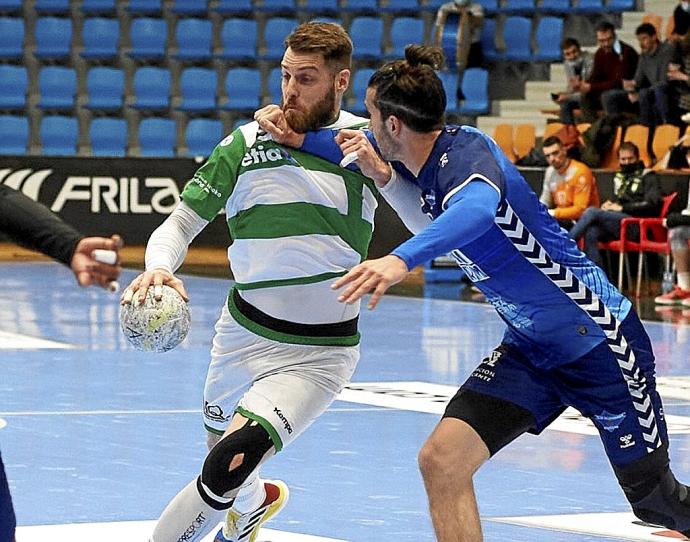 Juan del Arco visitará la que será su casa a partir de la próxima temporada, tras fichar por el Cangas.