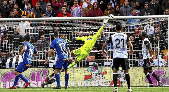 17 de marzo de 2018. Pacheco en estado puro, en el transcurso del Valencia-Alavés (3-1). Foto: DNA