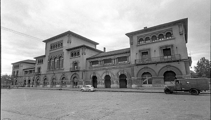 De la Estación del Norte de Vitoria salió la expedición albiazul a Zaragoza el 23 de septiembre y regresó tres días después, el 26, siendo recibida con un masivo lanzamiento de cohetes por los seguidores alavesistas.