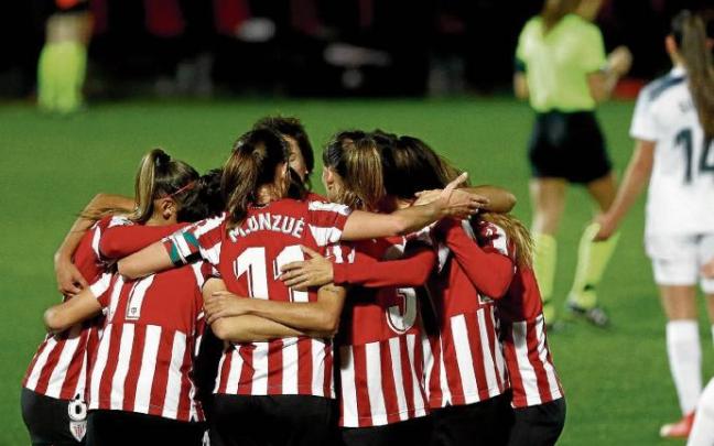Las jugadoras del Athletic celebran un gol en Lezama Las jugadoras del Athletic celebran un gol en Lezama