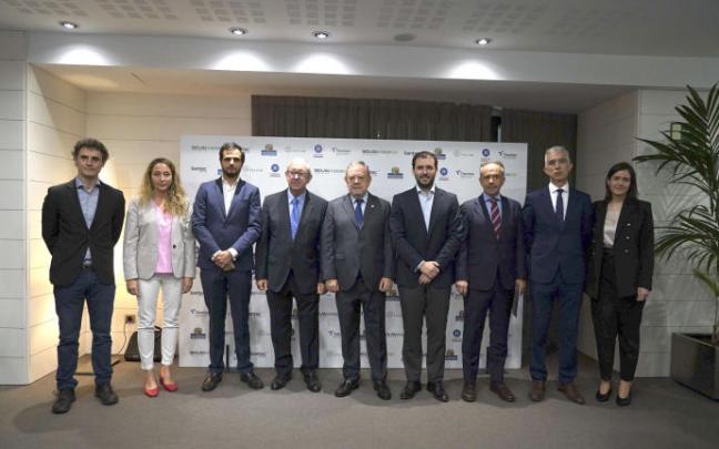 Los nueve ponentes de las jornadas organizadas por Grupo Noticias antes del evento. Los nueve ponentes de las jornadas organizadas por Grupo Noticias antes del evento.