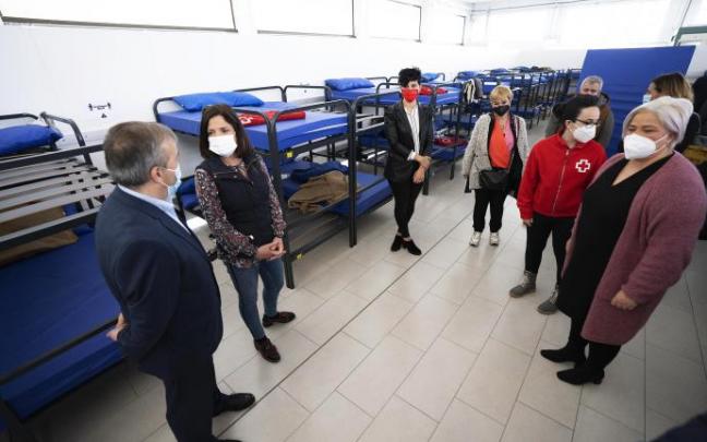 Visita a Hilanderas de representantes institucionales y de entidades integradas en la mesa de coordinación. Visita a Hilanderas de representantes institucionales y de entidades integradas en la mesa de coordinación.
