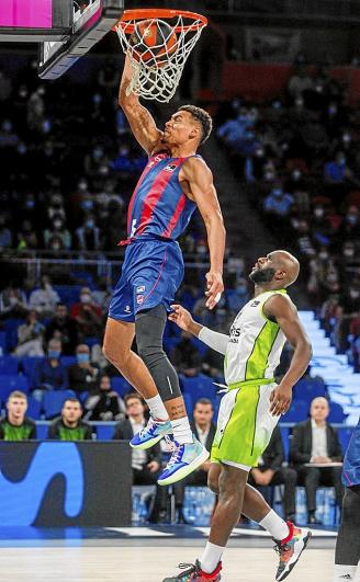 Baldwin no viajó a Atenas con el resto del equipo por su próxima paternidad. Foto: Jorge Muñoz