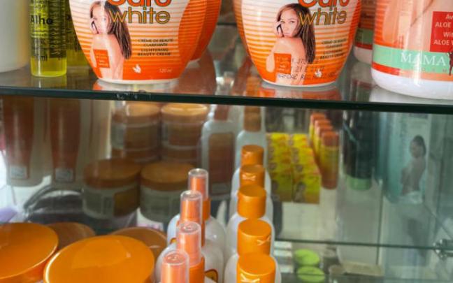 El producto que contiene la sustancia ilegal hidroquinona.