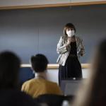 El Gobierno vasco mantendrá el próximo curso a los 1.064 profesores contratados en el último año.