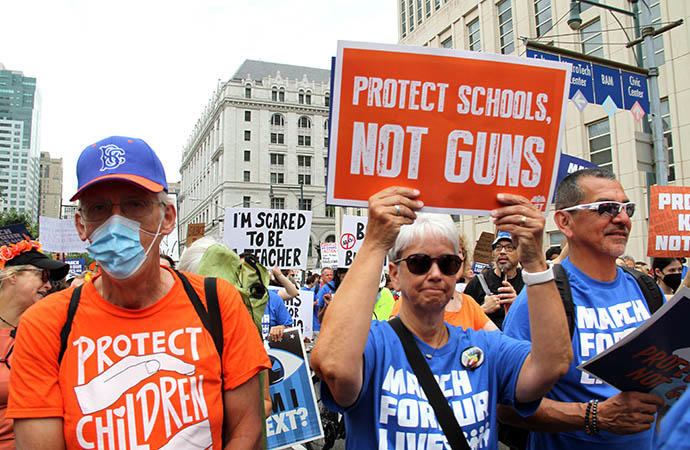 La Marcha por nuestras vidas protesta contra las armas en Nueva York.