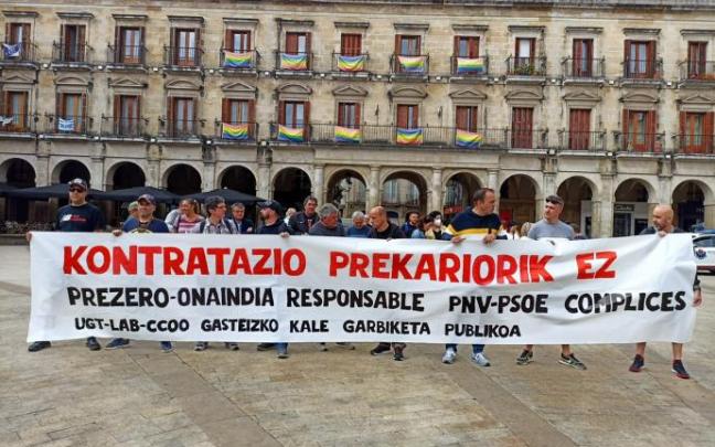 Protesta de este martes de la contrata de limpieza de Vitoria.