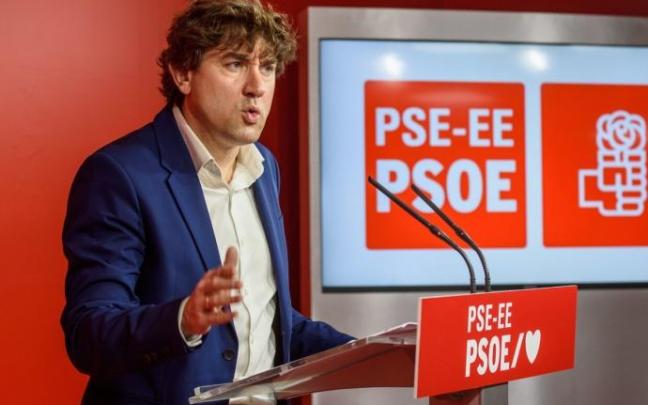 El secretario general del PSE, Eneko Andueza, en una rueda de prensa anterior.