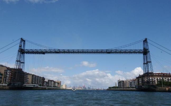 El Puente Bizkaia recupera este jueves su habitual servicio