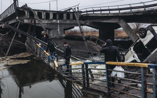 El Ejército ucraniano ha destruido los puentes para intentar avanzar el avance de los rusos hacia Kiev