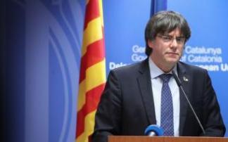 Carles Puigdemont. Carles Puigdemont.