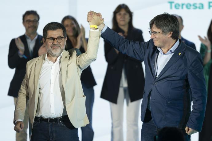 Jordi Sànchez y Carles Puigdemont, en el acto de Junts de este sábado.