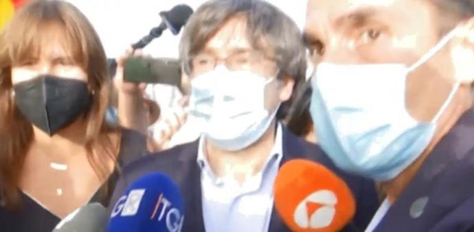 Carles Puigdemont, a la salida de la prisión de Cerdeña