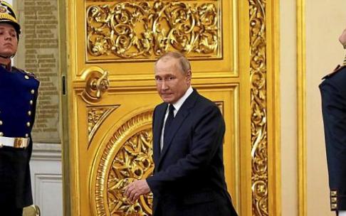 El presidente ruso, Vladímir Putin, cumplió ayer la amenaza y empieza a cortar el suministro de gas. Foto: Efe