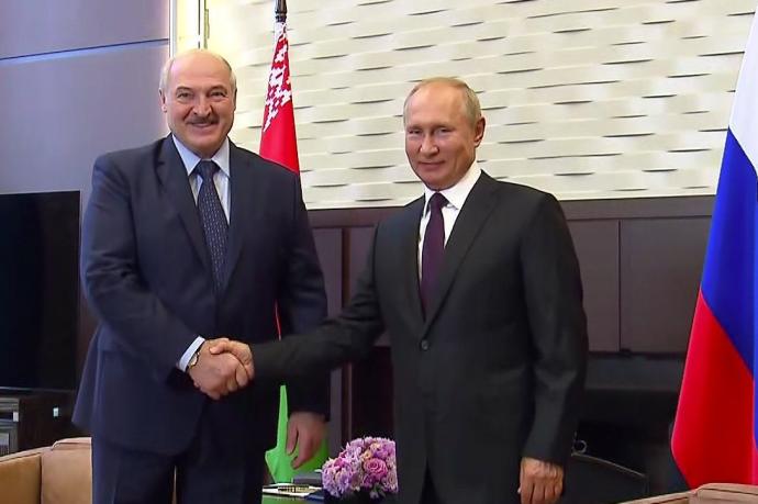 El presidente de Rusia, Vladímir Putin, y su homólogo bielorruso, Alexandr Lukashenko