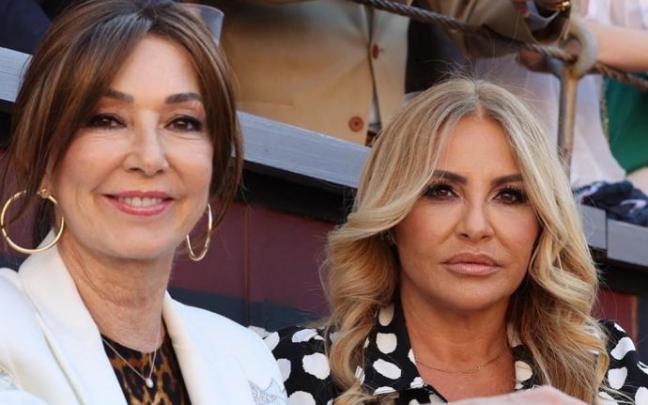 Ana Rosa Quintana, con Cristina Tárrega, en la plaza de Las Ventas hace unos días. Ana Rosa Quintana, con Cristina Tárrega, en la plaza de Las Ventas hace unos días.