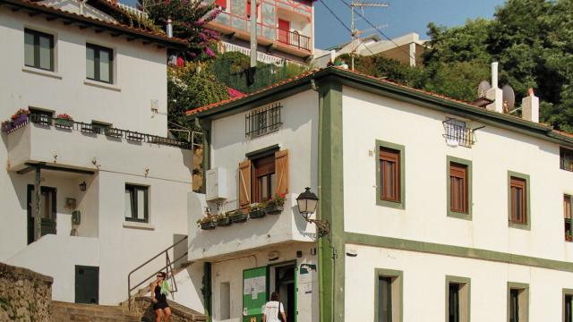 Puerto Viejo de Algorta