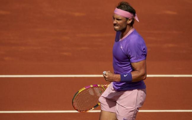 Rafa Nadal celebra un punto durante un partido.