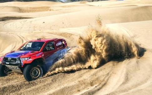 La arena volverá a ser protagonista de un Dakar que apuesta por añadir más dificultad a la navegación.