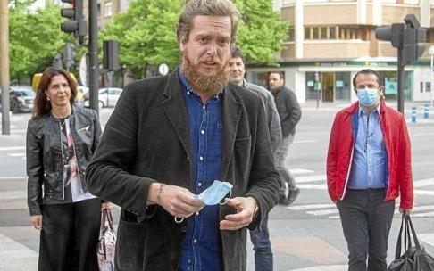 Ramirez llega al Palacio de Justicia de Gasteiz en junio de 2020. Ramirez llega al Palacio de Justicia de Gasteiz en junio de 2020.